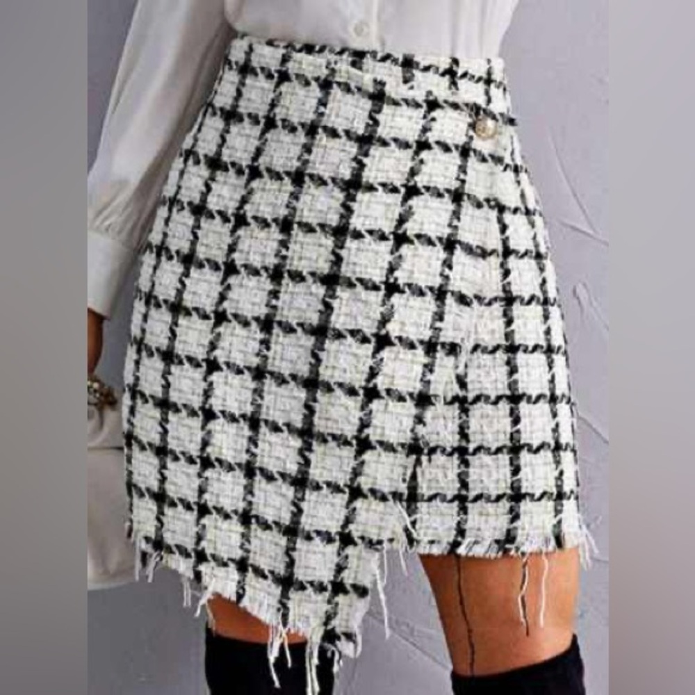 NWOT Old Money Tweed Plaid Skirt Size Extra Small Elegant Classy